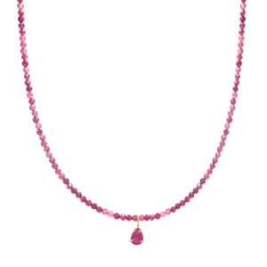 Collar corto dije rubí natural gota y rubies facetados rojo - oro de 14k
