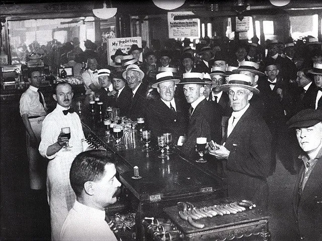 EXPERIENCIA DE BAR DE LA ÉPOCA DE LEY SECA