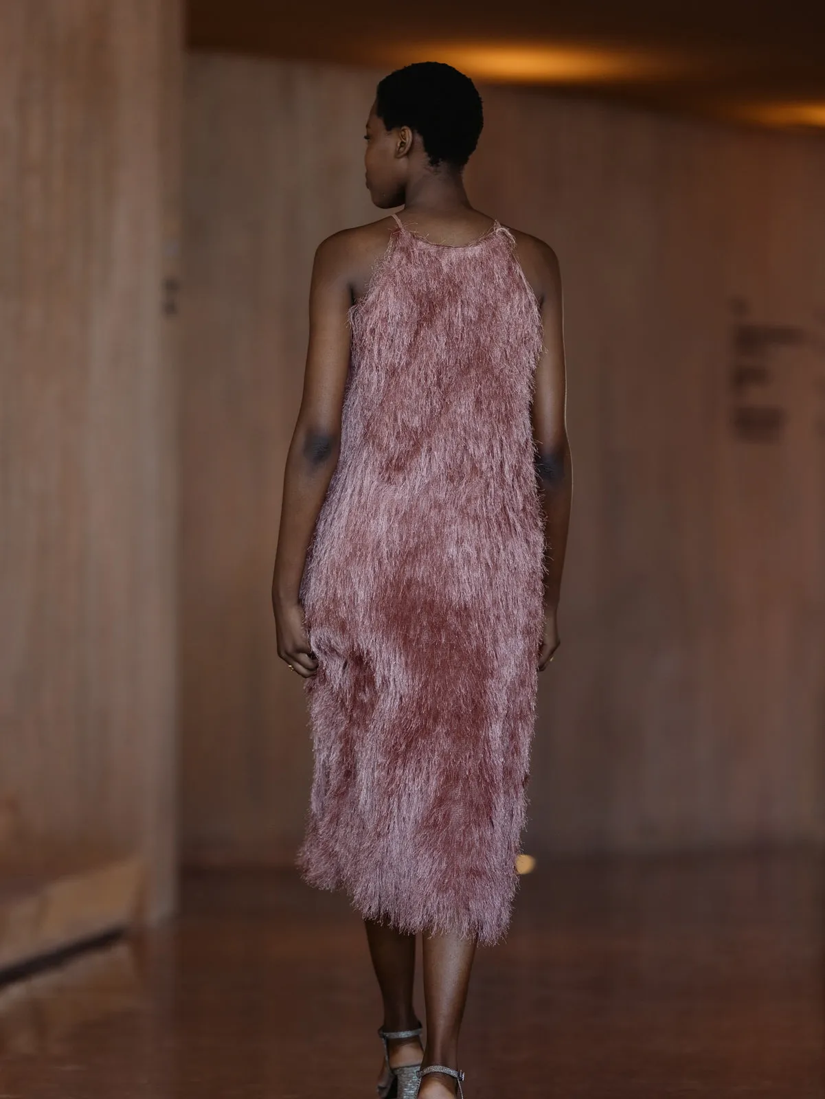 VESTIDO FRANJAS ROSA