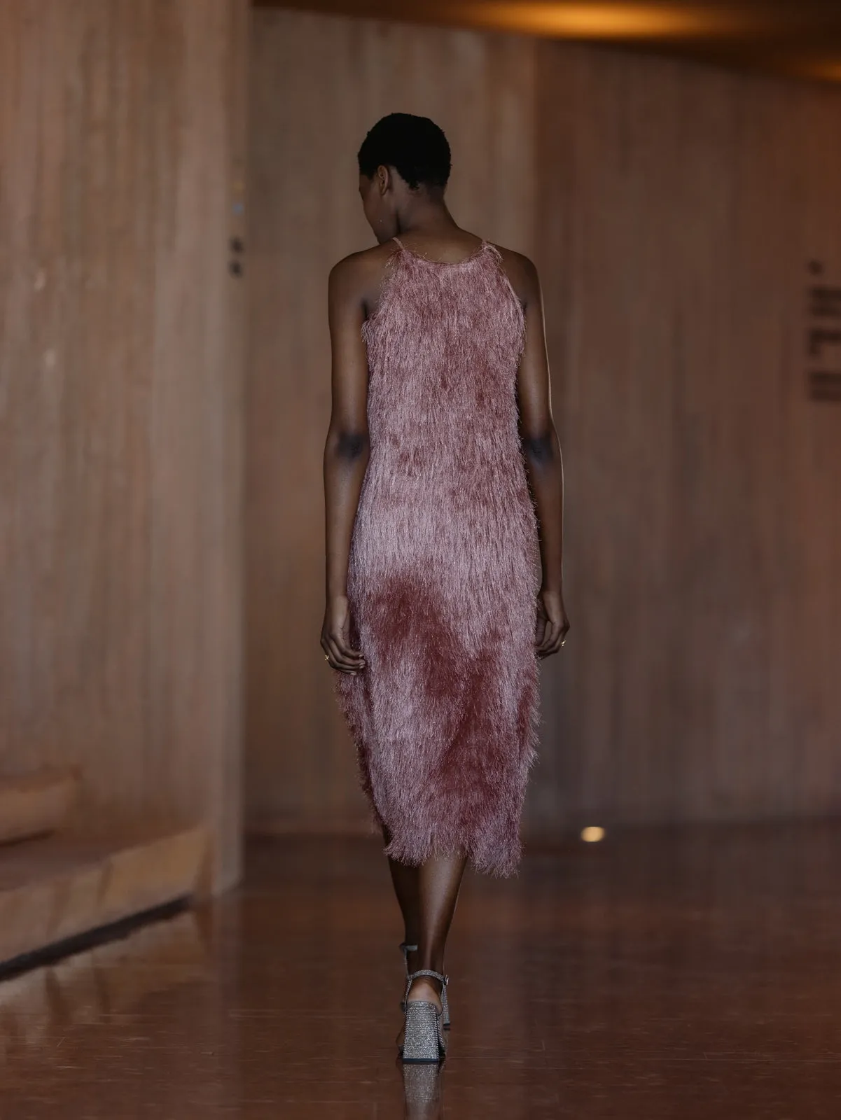 VESTIDO FRANJAS ROSA