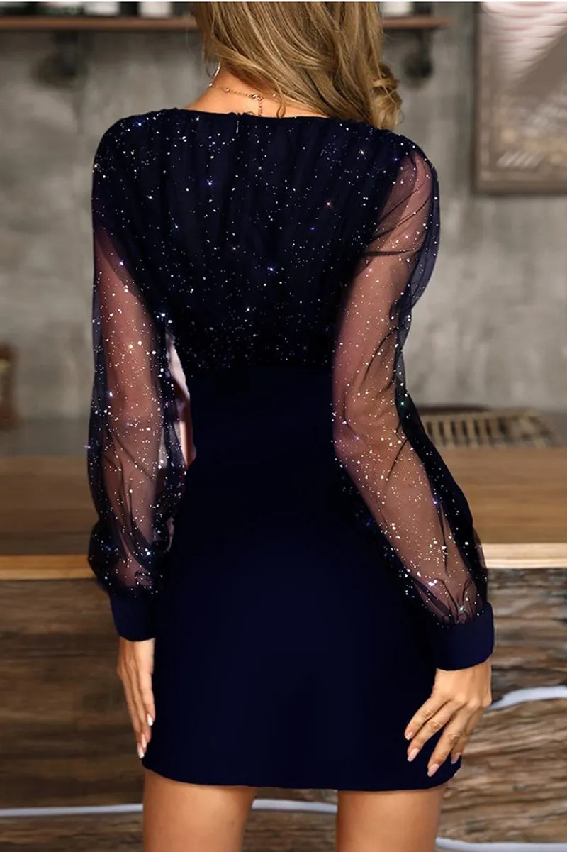 Vestido Lucy Curto com Brilho e Transparência